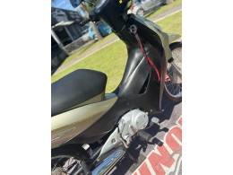 HONDA - BIZ 125 - 2010/2010 - Bege - R$ 9.900,00