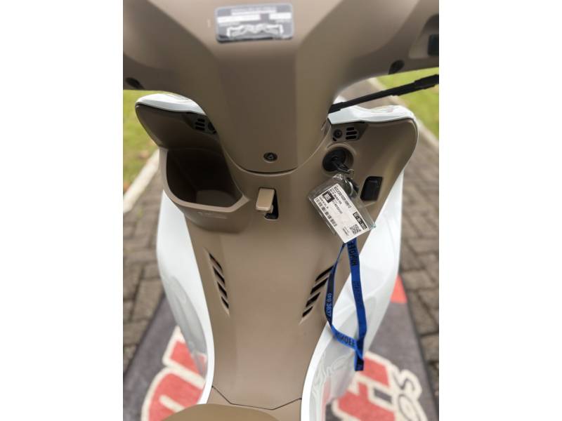 HONDA - BIZ 125 - 2025/2025 - Branca - R$ 20.190,00
