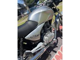 HONDA - CG 150 - 2005/2006 - Prata - R$ 10.900,00