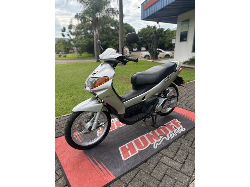 YAMAHA - NEO AT 115 - 2005/2005 - Prata - R$ 6.500,00