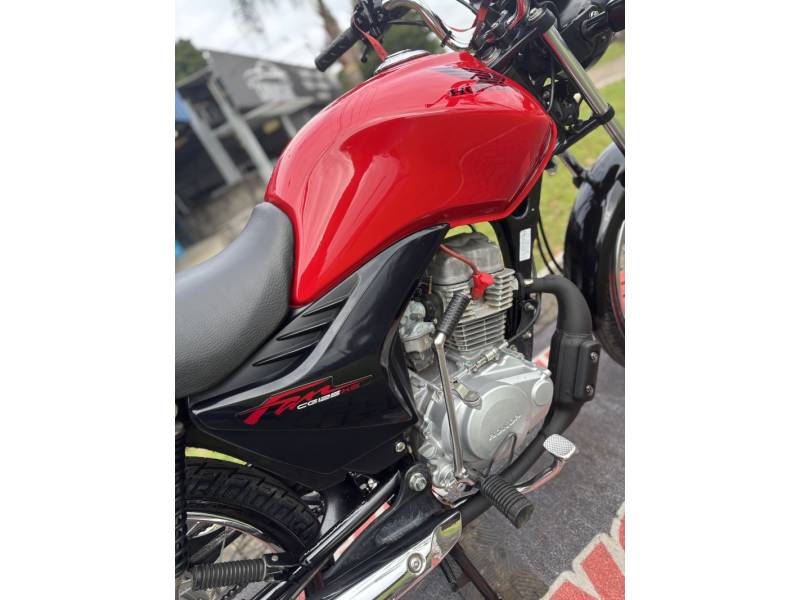 HONDA - CG 125 - 2011/2012 - Vermelha - R$ 8.500,00