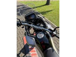 HONDA - SAHARA 300 ADVENTURE - 2025/2025 - Bege - R$ 38.690,00
