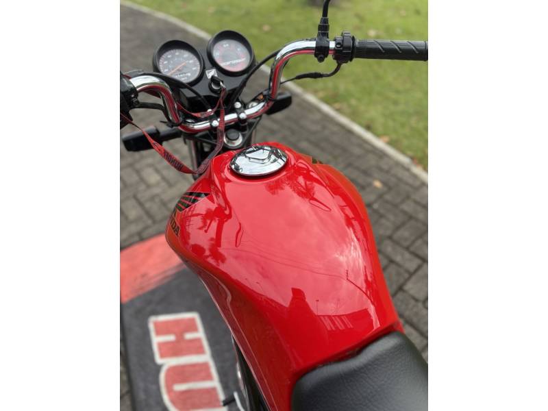 HONDA - CG 125 - 2011/2012 - Vermelha - R$ 8.500,00