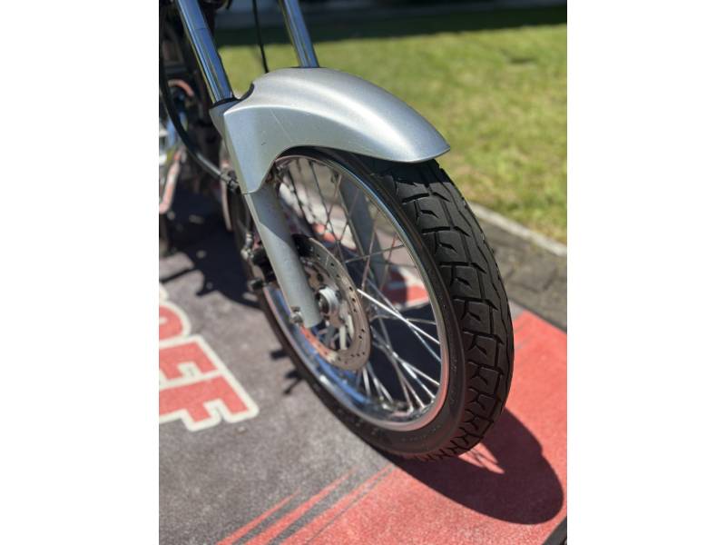 HONDA - CG 150 - 2005/2006 - Prata - R$ 10.900,00