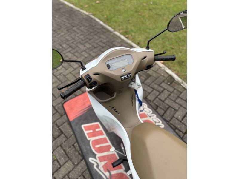 HONDA - BIZ 125 - 2025/2025 - Branca - R$ 20.190,00