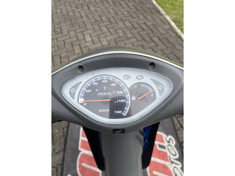 HONDA - BIZ 125 - 2008/2008 - Cinza - R$ 7.900,00