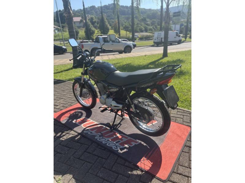 HONDA - CG 150 - 2005/2006 - Preta - R$ 10.900,00