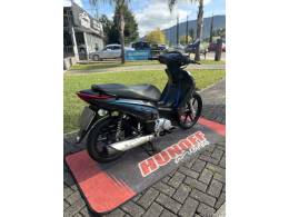 HONDA - BIZ 125 - 2017/2017 - Cinza - R$ 13.900,00