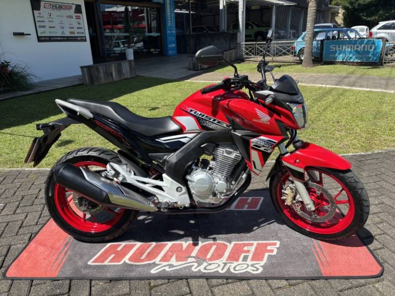 HONDA - CB 250F TWISTER - 2021/2021 - Vermelha - R$ 22.500,00