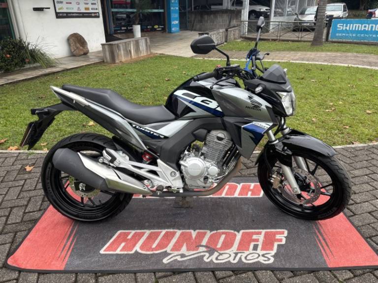 HONDA - CB 250F TWISTER - 2019/2019 - Prata - R$ 20.500,00