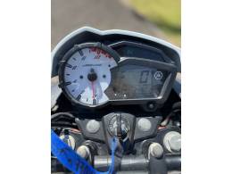 YAMAHA - FAZER - 2015/2015 - Branca - R$ 13.900,00