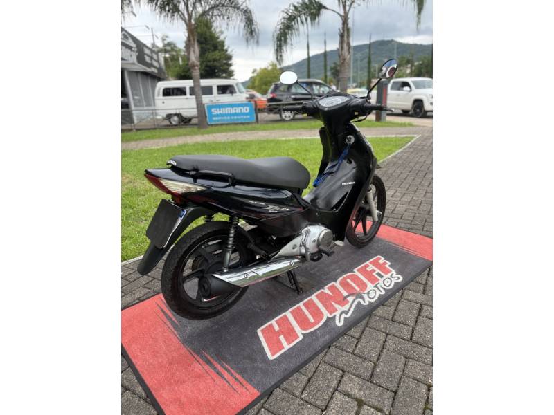 HONDA - BIZ 125 - 2010/2010 - Azul - R$ 9.500,00