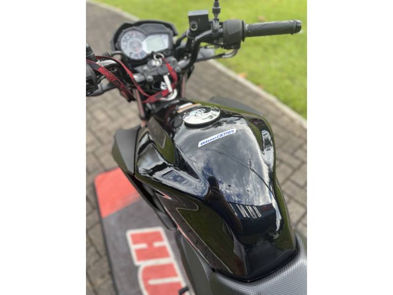 YAMAHA - FAZER - 2022/2022 - Preta - R$ 17.500,00