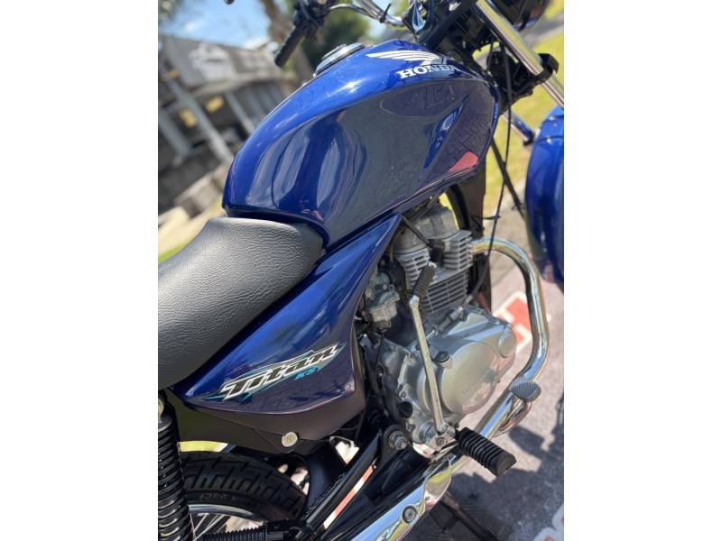 HONDA - CG 150 - 2005/2006 - Azul - R$ 9.900,00