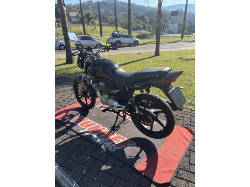 HONDA - CG 150 - 2011/2011 - Preta - R$ 11.900,00