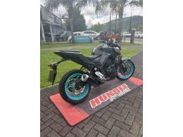 YAMAHA - MT - 2023/2024 - Cinza - R$ 33.500,00