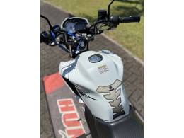 YAMAHA - FAZER - 2015/2015 - Branca - R$ 13.900,00