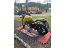 HONDA - CB 300R - 2009/2010 - Amarela - R$ 12.500,00