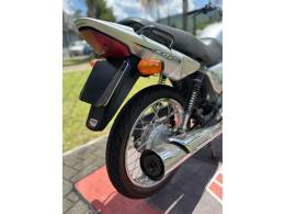 HONDA - CG 150 - 2006/2007 - Prata - R$ 9.900,00