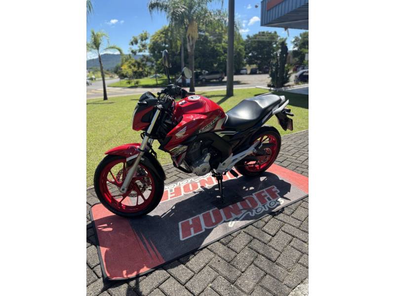 HONDA - CB 250F TWISTER - 2021/2021 - Vermelha - R$ 22.500,00