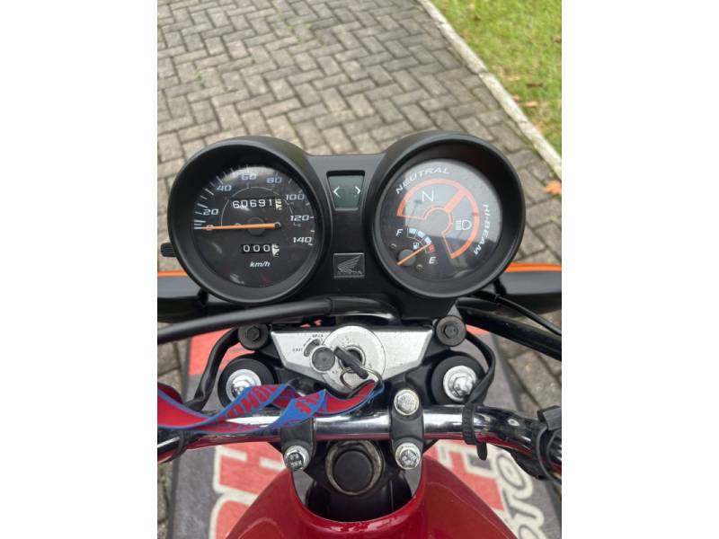 HONDA - CG 150 - 2005/2006 - Vermelha - R$ 10.900,00