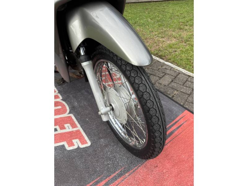 HONDA - BIZ 125 - 2008/2008 - Cinza - R$ 7.900,00