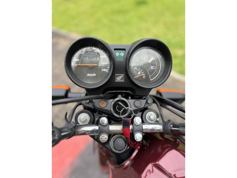 HONDA - CG 150 - 2012/2012 - Vermelha - R$ 12.500,00