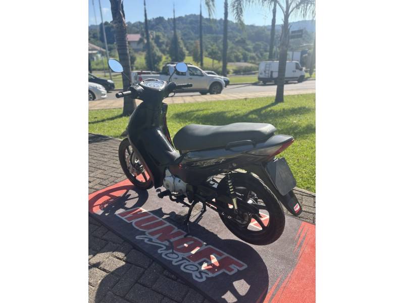 HONDA - BIZ 125 - 2009/2009 - Cinza - R$ 9.000,00
