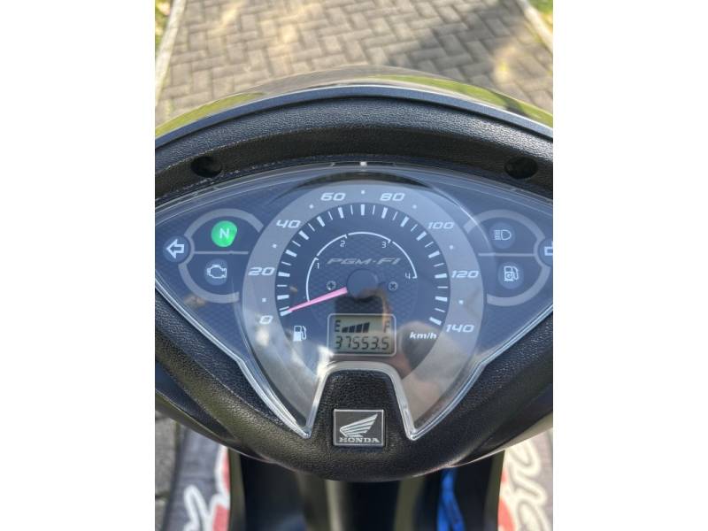 HONDA - BIZ 125 - 2017/2017 - Cinza - R$ 13.900,00