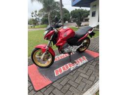 HONDA - CB 300R - 2014/2015 - Vermelha - R$ 15.900,00