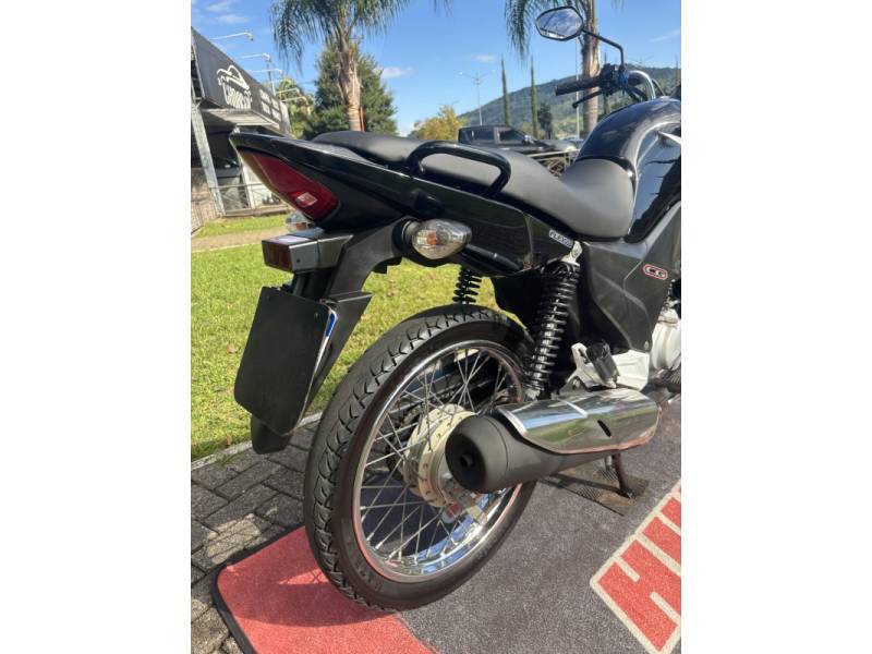 HONDA - CG 150 - 2014/2015 - Preta - R$ 12.500,00