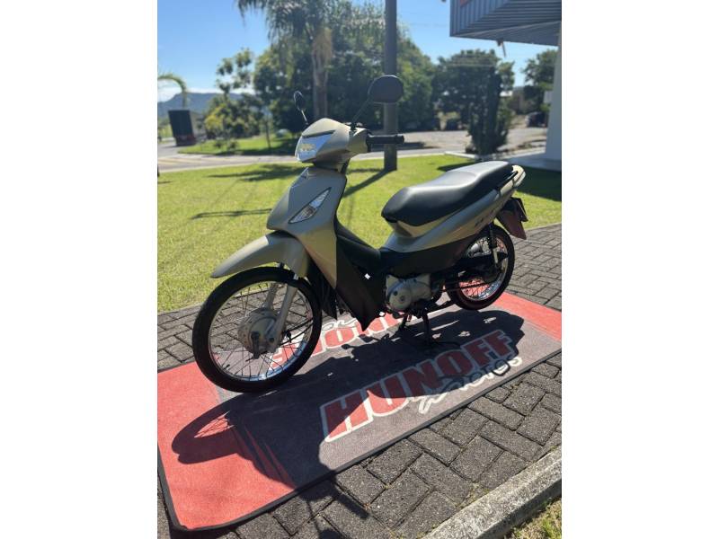 HONDA - BIZ 125 - 2010/2010 - Bege - R$ 9.900,00