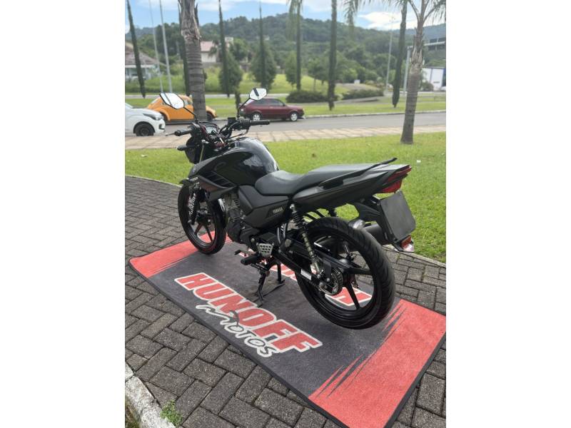 YAMAHA - FAZER - 2022/2022 - Preta - R$ 17.500,00