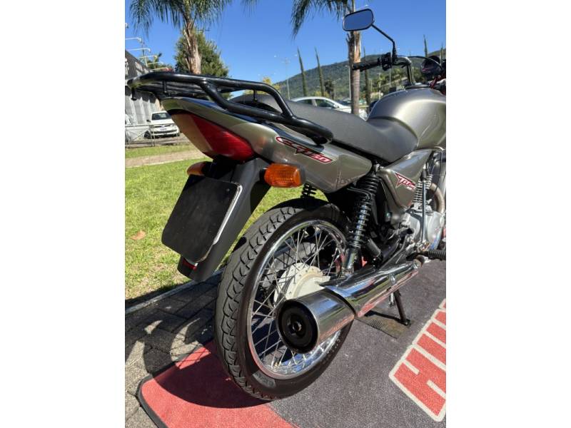 HONDA - CG 150 - 2007/2008 - Cinza - R$ 9.200,00