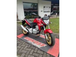 HONDA - CB 300R - 2014/2015 - Vermelha - R$ 15.900,00
