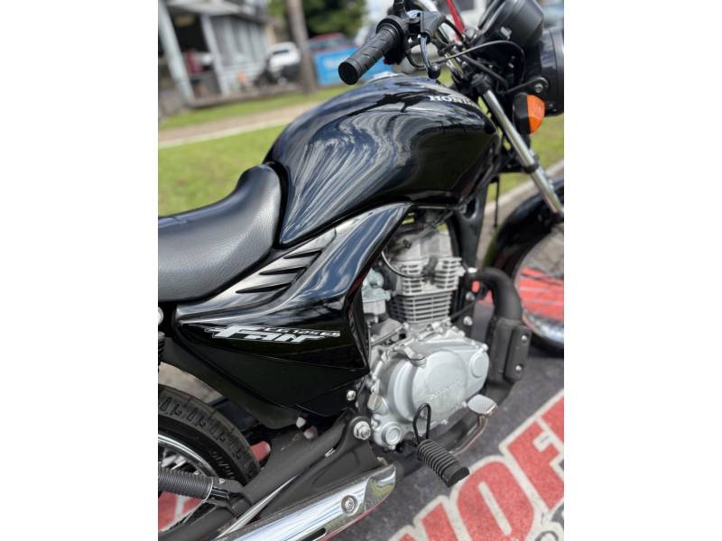 HONDA - CG 125 - 2009/2010 - Preta - R$ 8.500,00