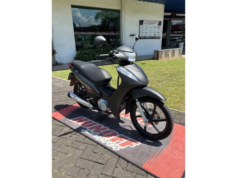 HONDA - BIZ 125 - 2013/2014 - Preta - R$ 12.900,00