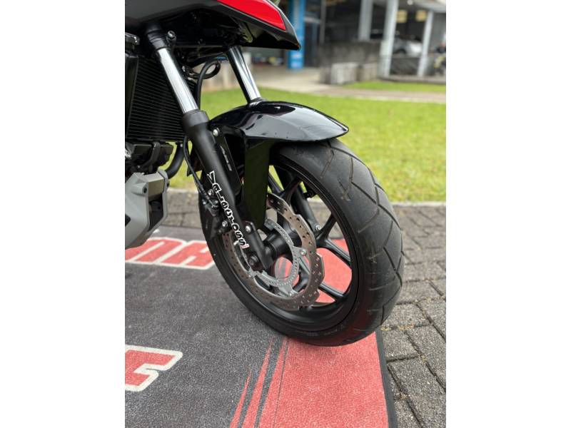 HONDA - NC 750X - 2023/2023 - Vermelha - R$ 54.500,00