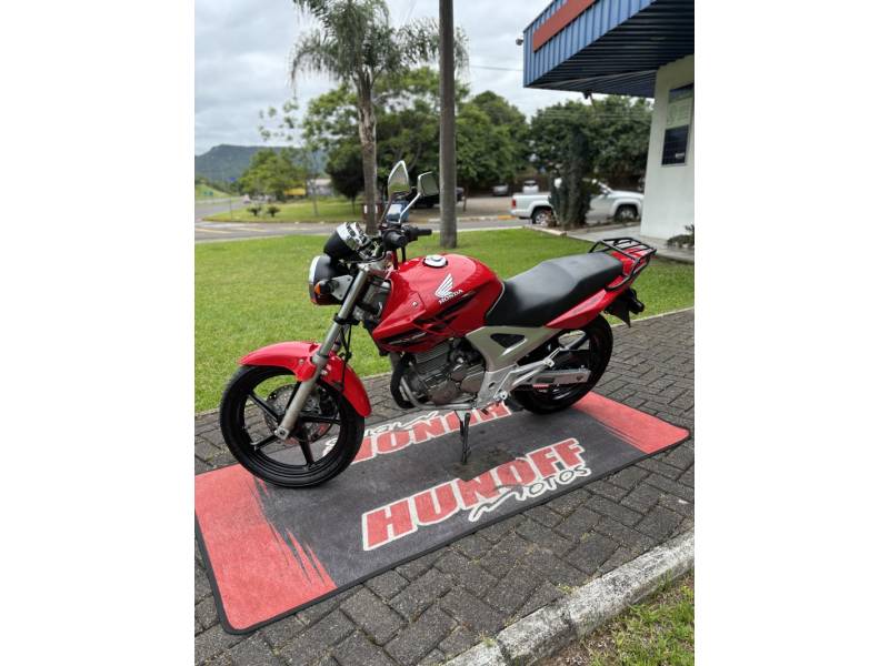 HONDA - CBX 250 TWISTER - 2008/2008 - Vermelha - R$ 11.500,00