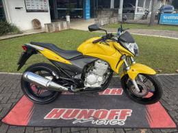HONDA - CB 300R - 2009/2010 - Amarela - R$ 12.500,00