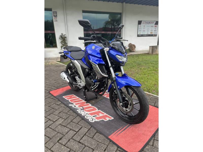 YAMAHA - FAZER - 2020/2020 - Azul - R$ 20.500,00