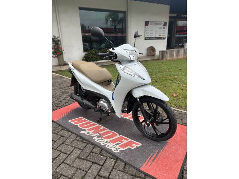 HONDA - BIZ 125 - 2025/2025 - Branca - R$ 20.190,00