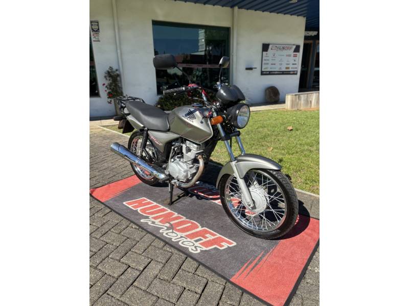 HONDA - CG 150 - 2007/2008 - Cinza - R$ 9.200,00