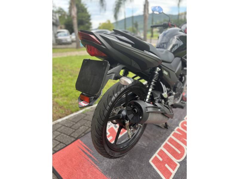 YAMAHA - FAZER - 2022/2022 - Preta - R$ 17.500,00